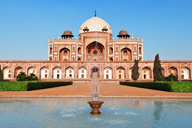 Discover Delhi's Cultural Heritage in a Day with Food Tasting - Red Fort and Jama Masjid: where timing affects what you see inside