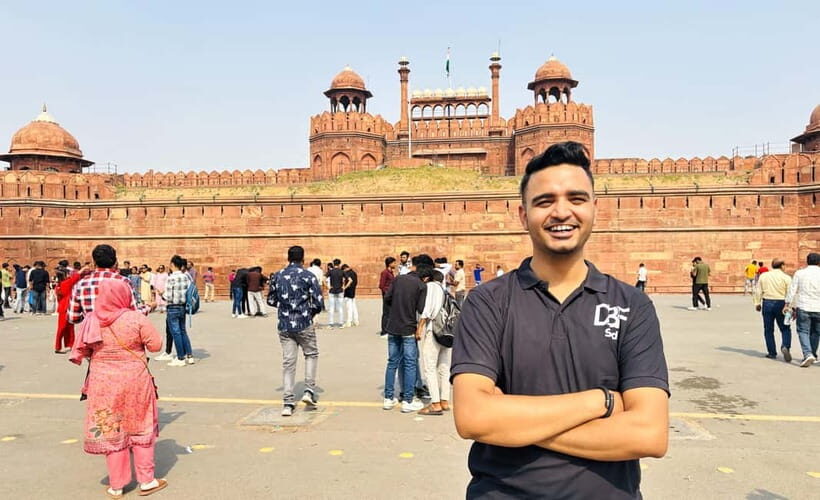 Discover Old & New Delhi: Private Tour with Street Food - Qutub Minar: the start that sets the tone