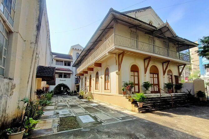 Discover the Hidden Gems of Bandra on an Engaging Walking Tour - Price and value: $17.90 plus a guide who actually helps