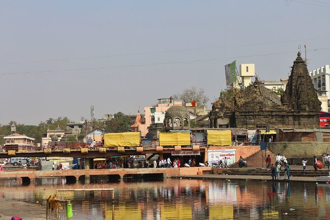 Discover the religious city: Nashik with wine tasting tour - Nashik temple-day meets a winery stop