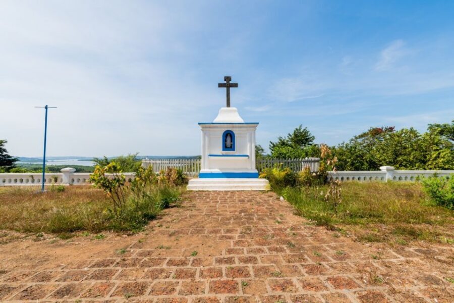 Divar Island: Local Goan Village Tour with Traditional Lunch - First Step: Ribandar Meeting Spot and the Ferry Rule