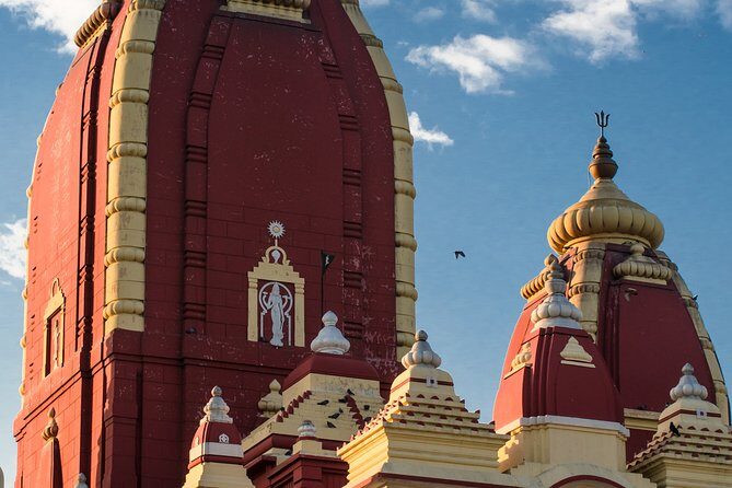 Divine Temples Tour in Delhi - Swaminarayan Akshardham: Pink Sandstone, Carved Detail, and Fast Head-Over-Heart
