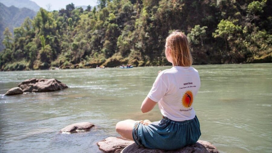 Early Morning 2 Hours Yoga Session In Rishikesh at Ghat - What can go wrong (and how to protect your morning)