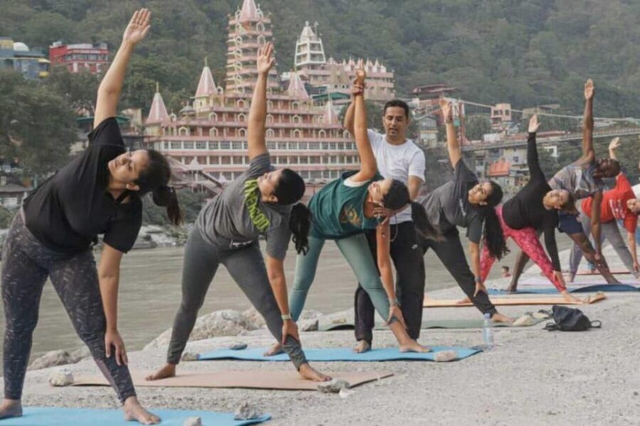 Early Morning 2 Hours Yoga Session In Rishikesh at Ghat - Should you book this 5AM Ghat yoga session?