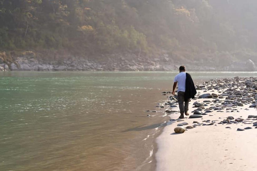 Early Morning 2 Hours Yoga Session In Rishikesh at Ghat - Getting to the ghat: the walk is part of the plan