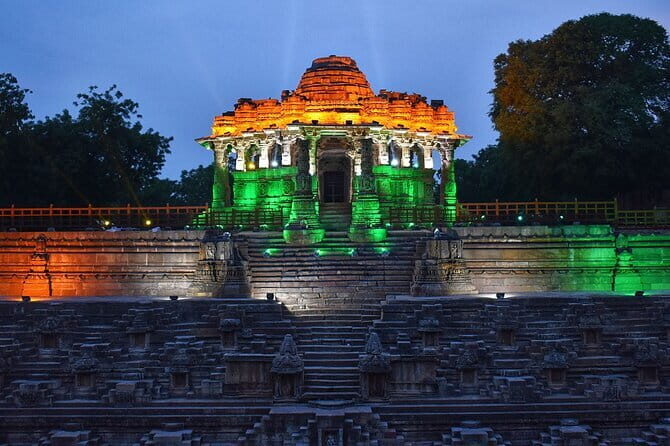 Easy Private Tour at Sun Temple and Rani Ki Vav by Car - Private Car Comfort Between Ahmedabad and Modhera