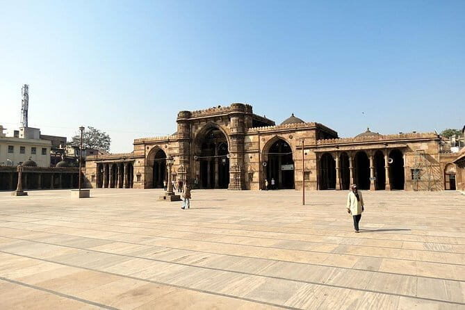 Easy Private Tour at Sun Temple and Rani Ki Vav by Car - Optional Lunch Break That Won’t Break Your Day
