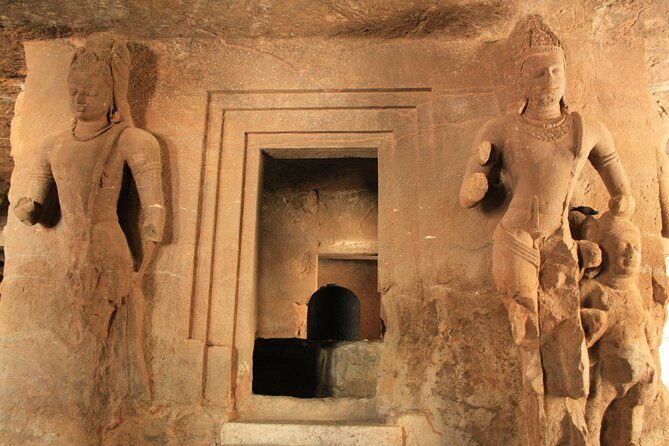 Elephanta Cave & Dharavi Slum Combined Tour - Dharavi in about two hours: seeing Mumbai beyond the postcard
