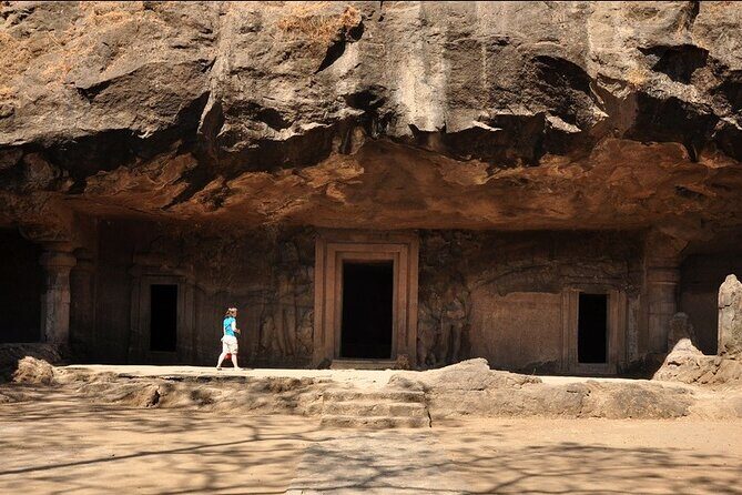 Elephanta Caves and Mumbai City Half-Day Tour including Guide - From Gateway of India to Elephanta: The Ferry Ride Sets the Tone