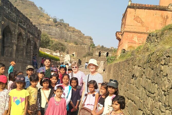 Ellora Caves & Daulatabad Fort Day Trip From Aurangabad - Ellora Caves: UNESCO Rock-Cut Temples You Can Actually Enjoy
