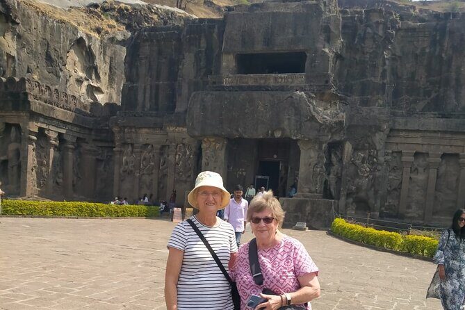 Ellora Caves & Daulatabad Fort Day Trip From Aurangabad - Daulatabad Fort: Tunnels, Gates, and Hilltop Power