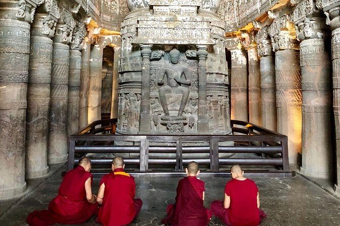 Ellora caves guided tour with other attractions - Daulatabad Fort: Mad King Tughluq, Dark Passages, Chand Minar