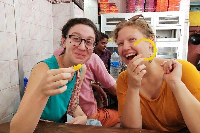 Enjoy the best Food tour in kochi with a local ! - Vegetarian, Non-Vegetarian, Spice, and Drinks: What’s Included vs Optional