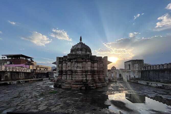Evening Walking tour with Fire Ceremony - The Pushkar Route - Brahma Ghat and the Maha Aarti: the moment you plan around