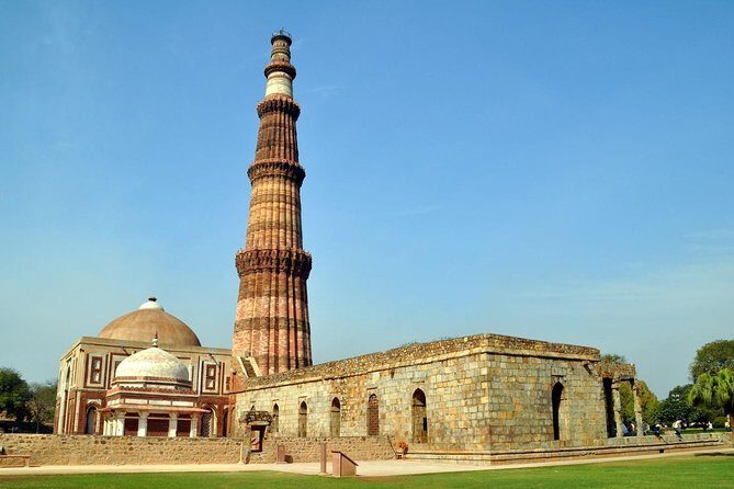 Exciting New and Old Delhi tour with lunch option - Key highlights at a glance