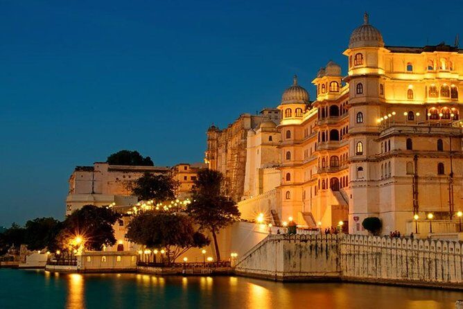 Exclusive 1-day Udaipur Tour with High End SUV Car. - Quick hits before you go