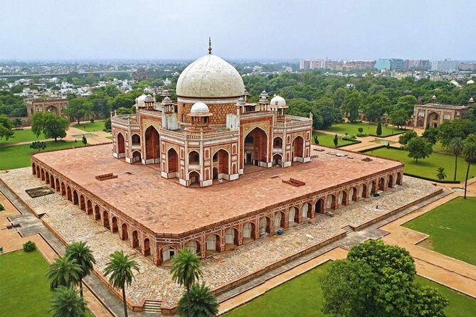 Exclusive New Delhi City Tour - India Gate and President House: looking at Delhi through 1931