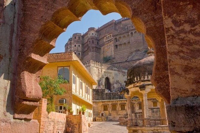 Experience Jodhpur Full day Sightseeing with Transports & Tour Guide - Pickup, Private Transport, and What 8 Hours Really Means