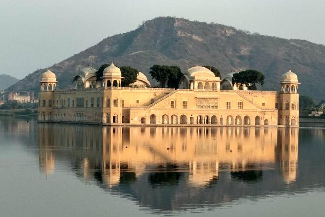 Experience the Best of Jaipur on a Full-Day Sightseeing Tour - Amer and the Amber Fort area: UNESCO fort power plus local history threads