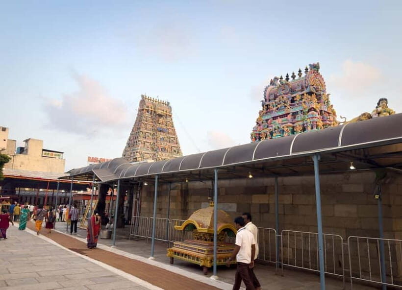 Explore Chennai City: Guided Walking Tour on Foot - Marina Beach ending: second-longest urban beach energy, minus the rush