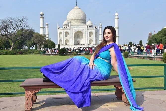 Explore Delhi Half-Day Tour with Agra Drop - New Delhi Stop: India Gate for Monument Photos and a Cleaner Pace