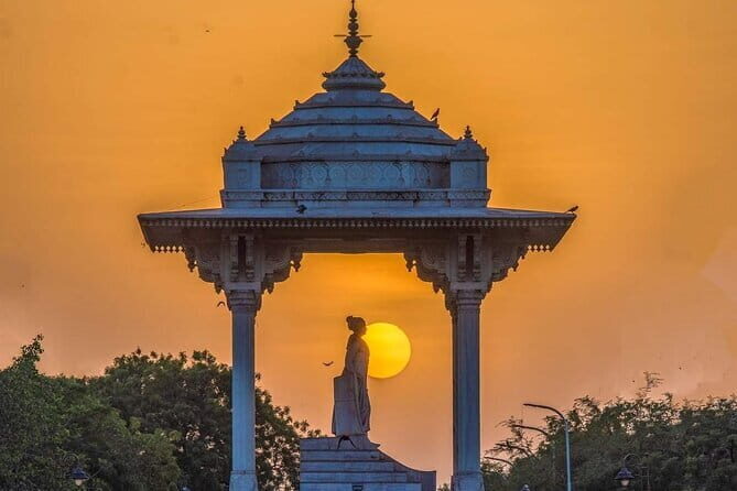 Explore Jaipur at Night with Patrika Gate - Stop 1: Pink City at Night and the Old City Atmosphere
