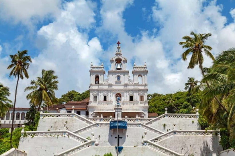 Explore the Old Panjim City: Guided Walking Tour by Foot - Shree Mahalaxmi Temple: switching faiths without losing the thread