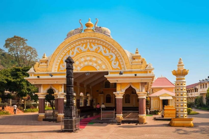 Explore the Old Panjim City: Guided Walking Tour by Foot - Pace, comfort, and what you should pack