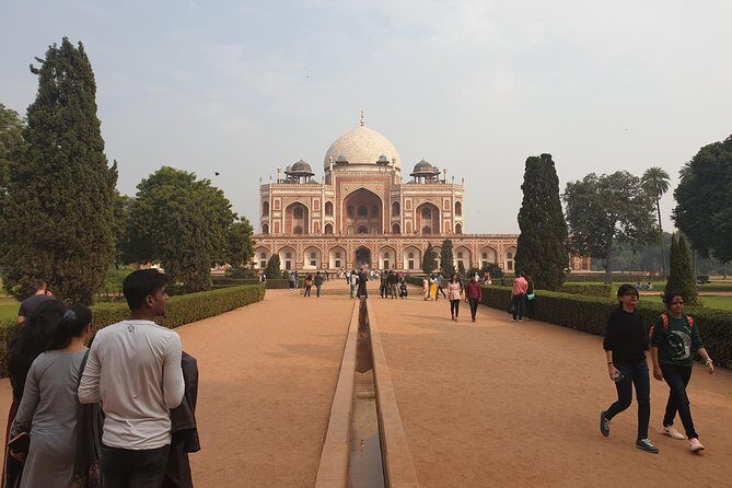Exploring Old and New Delhi Full-Day Private Guided Trip - Swaminarayan Akshardham: modern grandeur and cultural storytelling