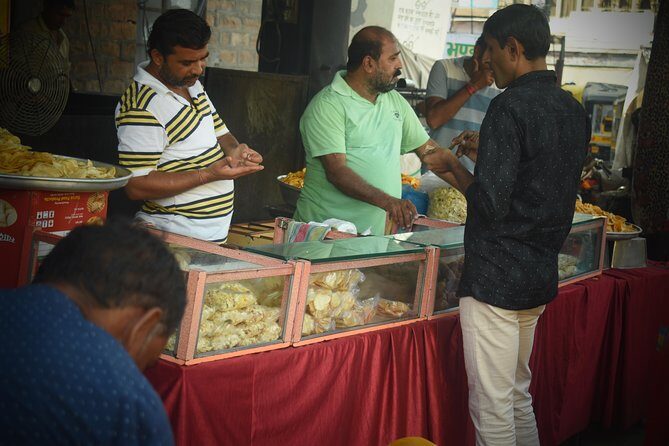 Feast on the Streets: Best Jaipur Food Tour - Walking Smart in Jaipur: Timing, Pace, and Safety Checks