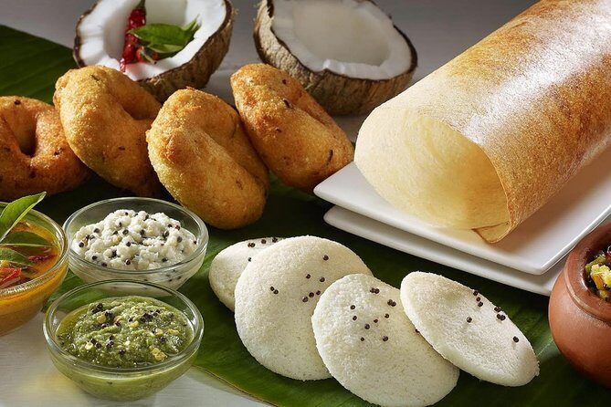 Food Walk Tour Chennai - Stop 1’s lane crawl: the Kerala snack lineup that people actually order