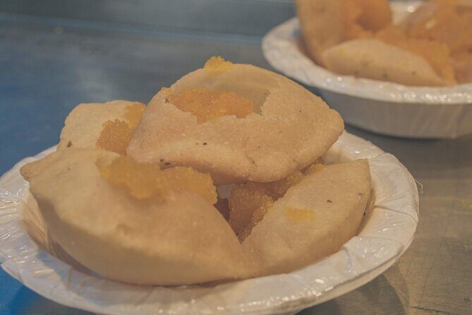 Food Walk With Chef Rajeev - Stop 1: Chawri Bazar street-food scenes (and practice time)