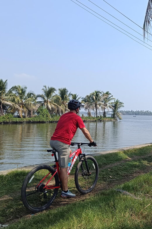 Fort Kochi Beach and Backwater eBike/Cycling Tour (Half Day) - Kannamali coastal village and beach: more than a quick photo stop