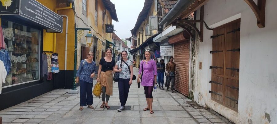 Fort Kochi Heritage Day Cycling Tour - Fort Kochi Beach: a scenic reset between sights