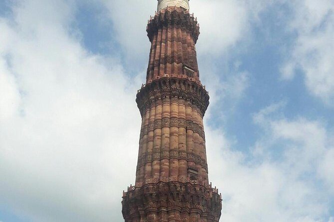 Four-Day Private Luxurious Golden Triangle Tour to Agra & Jaipur - Day 3 in Jaipur: Amber Fort, Jal Mahal Views, Hawa Mahal Photos, and Jantar Mantar’s Stone Math