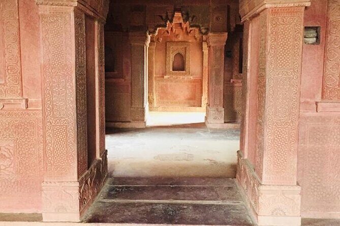 From Agra: 1 day Taj Mahal Sunrise Tour With Fatehpur Sikri - Should you book this 1-Day Taj Mahal Sunrise and Fatehpur Sikri Tour?