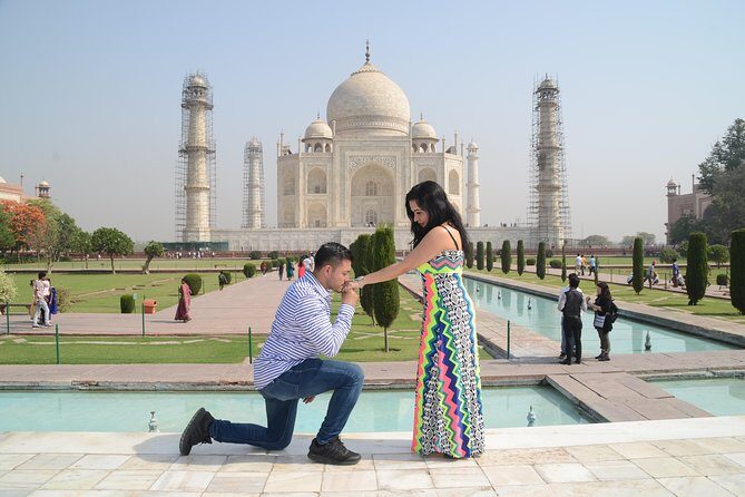 From Agra:- Private Day Trip To Agra By Air - Taj Mahal timing: how to enjoy the first big visit without rushing