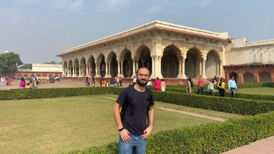 From Agra: Taj Mahal & Agra City Highlights Tour By Car - Agra Fort: Akbar’s Red Sandstone City Within the City
