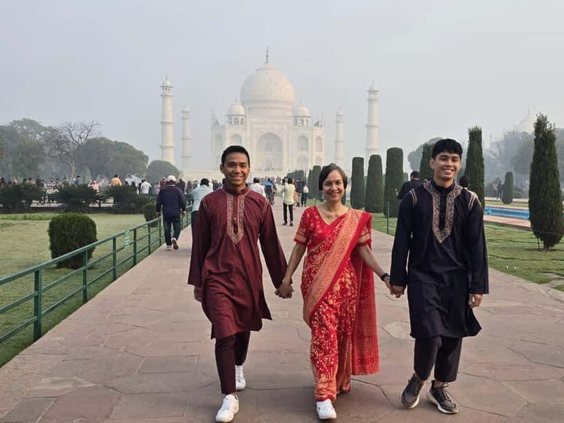 From Agra: Taj Mahal Guided Tour With Professional Photos - Arriving in Agra and getting your day rolling