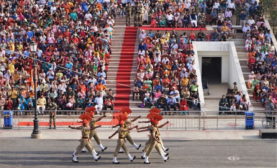 From Amritsar: Private Day Trip with Wagah Border Ceremony - Morning at Gurudwara Sri Harmandir Sahib (Golden Temple) and the free langar kitchen
