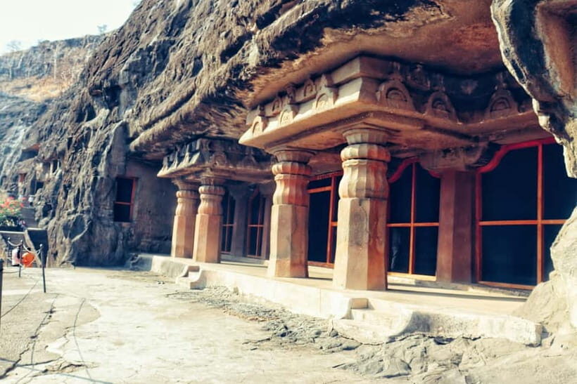 From Aurangabad: 2-Day Ajanta and Ellora Caves Private Tour - Choosing a Guide vs. Driver-Only Pace
