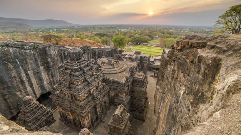 From Aurangabad: Ajanta & Ellora Day Tour with All Inclusion - The lunch break near Ajanta: a short reset that protects the afternoon