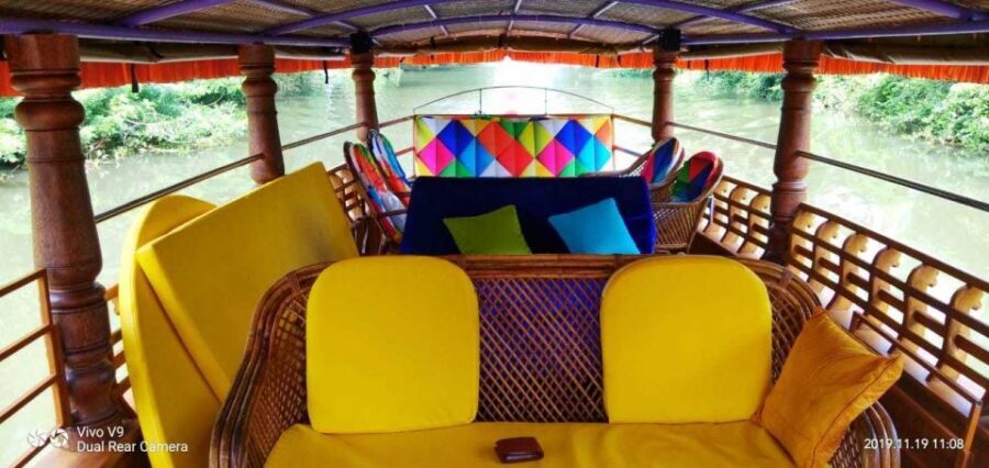 From Cochin Port: Backwater Cruise and Chinese Nets - Lunch vs snacks: timing your meal around the cruise day