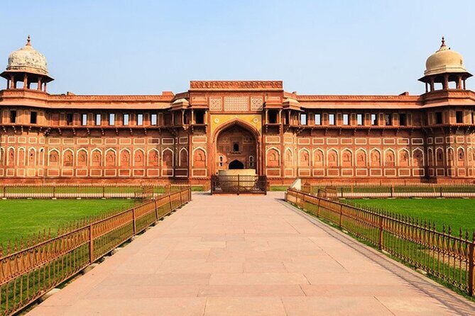 From Delh: Taj Mahal Tour With Agra Fort - Private guide impact: more than just history talk