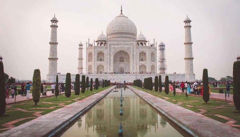 From Delhi: 2-day Golden Triangle trip to Agra and Jaipur - Day 2 in Jaipur: Amber Fort, Jal Mahal, Hawa Mahal, City Palace, Jantar Mantar