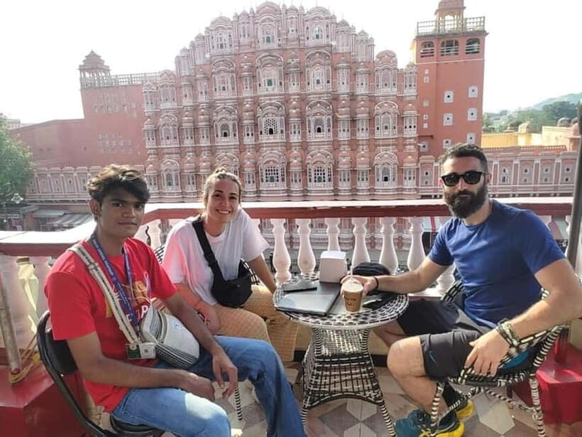 From Delhi: 2-Day Jaipur Private Guided Tour - Hotel with breakfast, and why the overnight matters