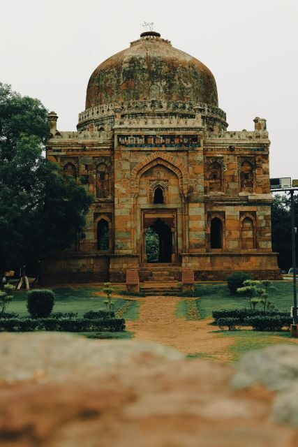 From Delhi: 3-Days Golden Triangle with Fatehpur Sikri - Price and Value Around $65: What You’re Really Paying For