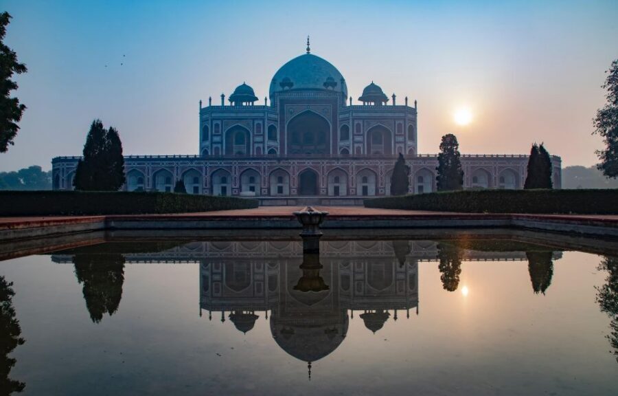 From Delhi: 3-Days Golden Triangle with Fatehpur Sikri - Abhaneri and Chand Baori: Stepwell Geometry With Real Charm