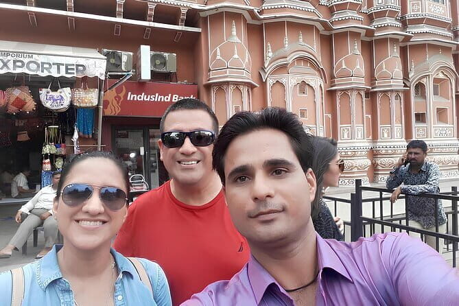 From Delhi: 4 Day Golden Triangle and Tiger Safari Private Tour - Qutub Minar and the Delhi landmarks that break up the day