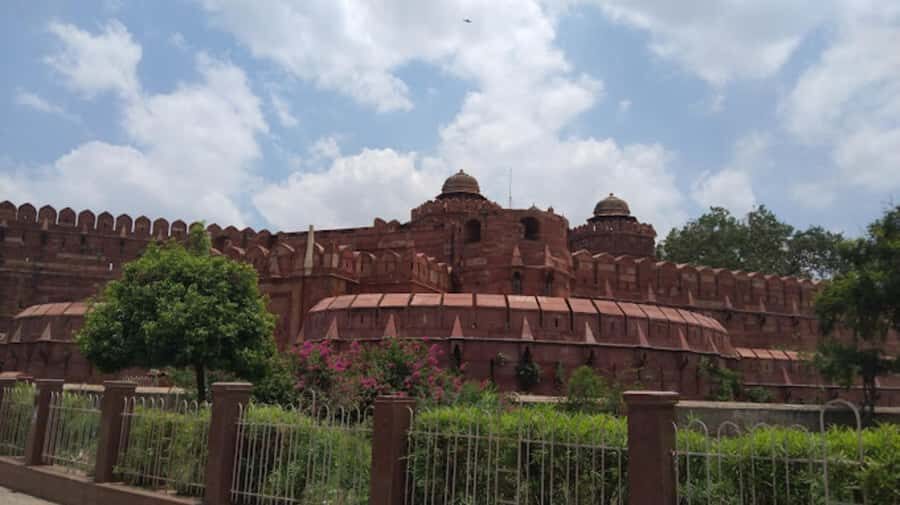 From Delhi: Agra Private Tour with Fast Entry to Taj mahal - Taj Mahal with fast entry: what you’re really paying for